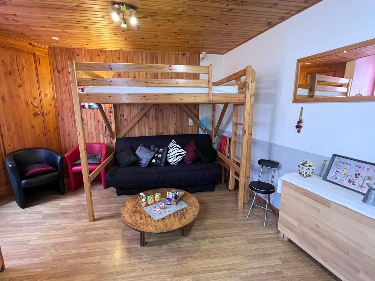L'Astazou "Pret Gracieux Du Materiel De Ski" Au Studio Люс-Сен-Совёр Экстерьер фото